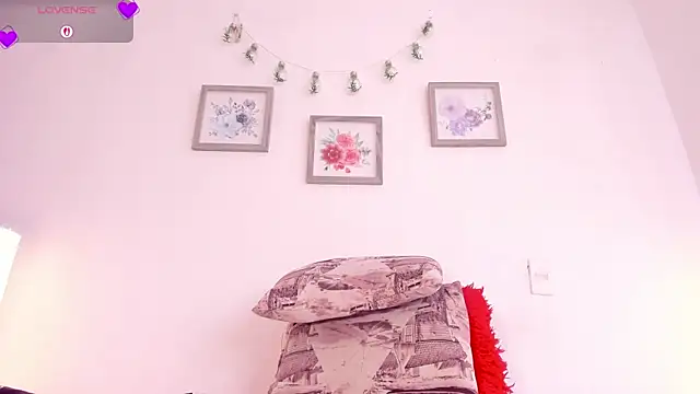 mely_rosse_ webcam