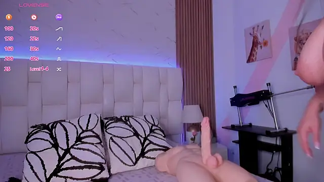isabella_whiithe webcam