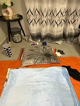 Nicole_bash webcam