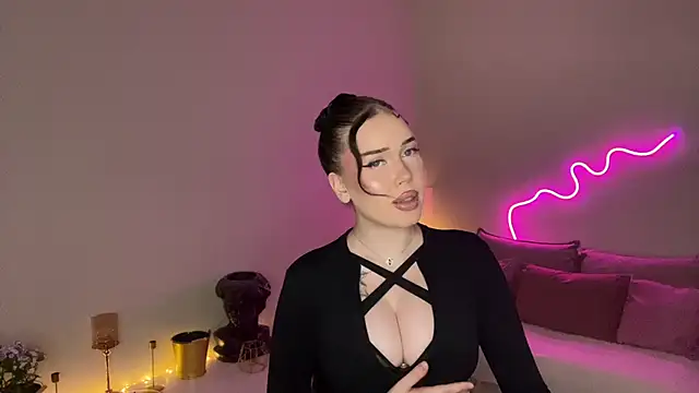mistress_of_hearts webcam