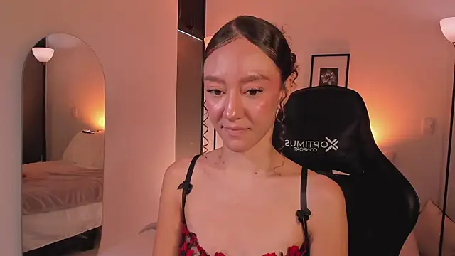 ChloeMoreti webcam
