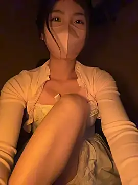 gougou13 live sex cam