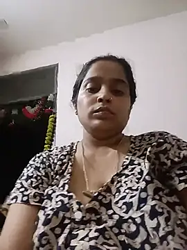 Meloni_71 live cam on StripChat
