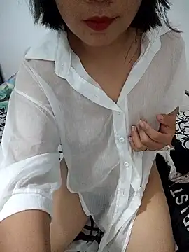 Lady-cum webcam