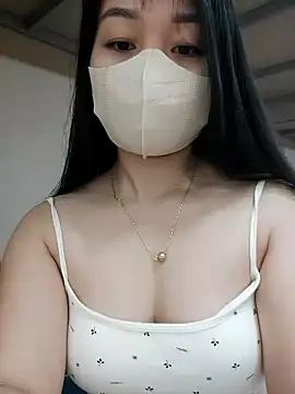 Laurie369 live cam on StripChat