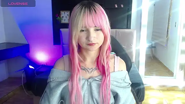 _Charlotte_Collins_ webcam
