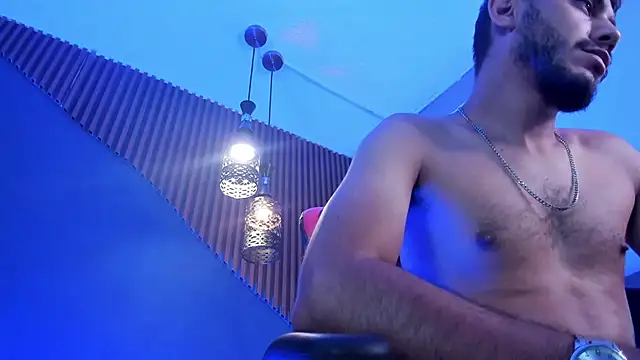 Boss_Domiinator webcam