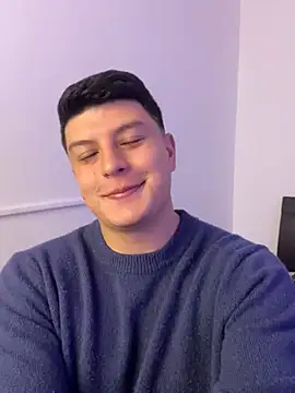 Goldenknight33 webcam
