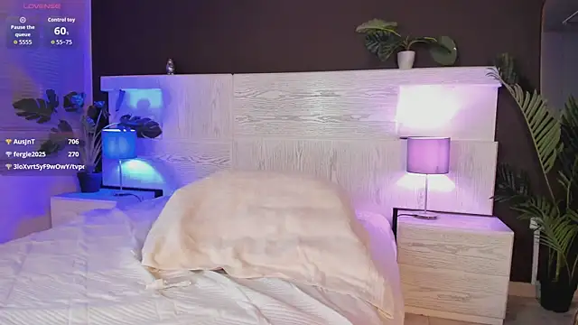 angelina_hilton webcam