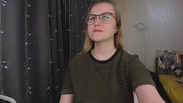 MissBrightShine webcam