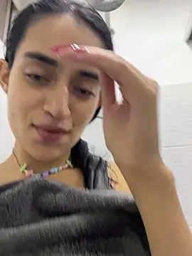 leilani_X webcam