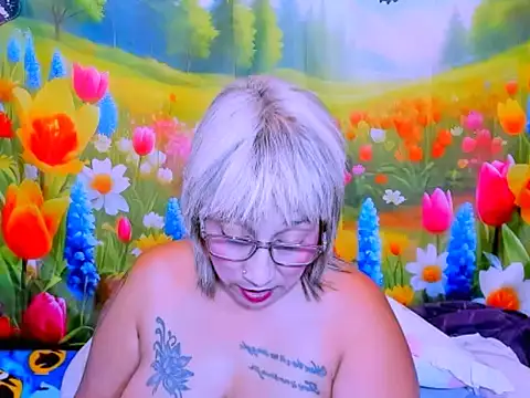 indianroxy webcam