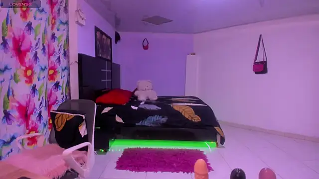 aria_rouss live sex cam