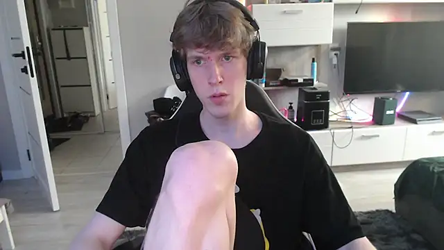 ssat1sfaction live cam on StripChat
