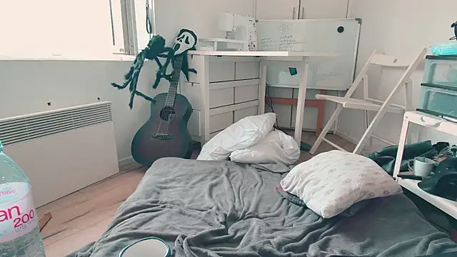 CeriseLapine webcam