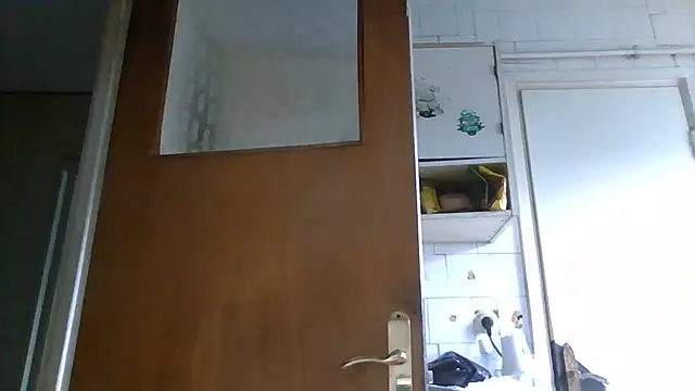 mariusica1@xh webcam