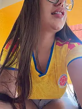 LylaLee111 webcam