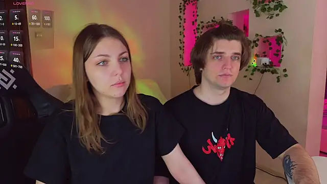 RobertAndLinela webcam