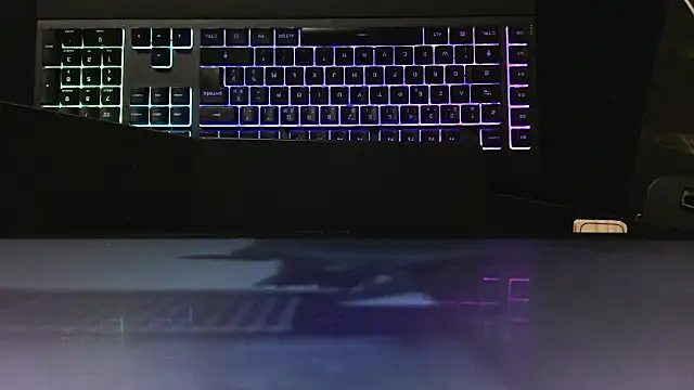 Yoloyo93 webcam