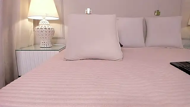allisonpariss webcam