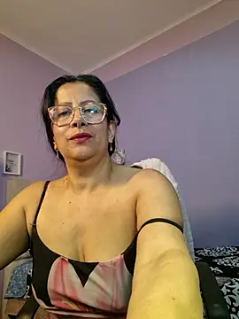christy_ant webcam