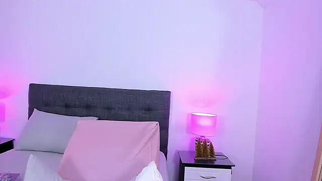 Pamela_Belle webcam