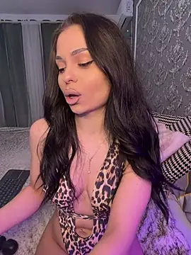 Olivia_Noor webcam