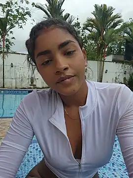 Milu_Luthor webcam