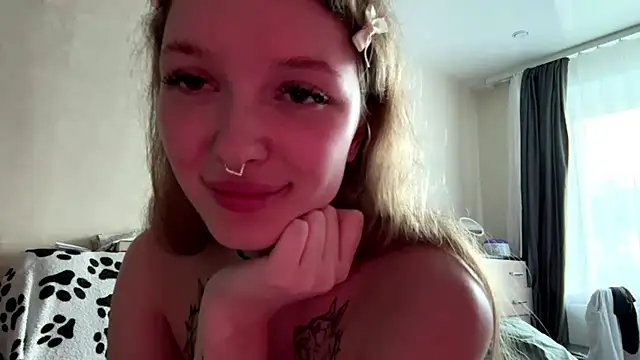 Elinthegreat webcam