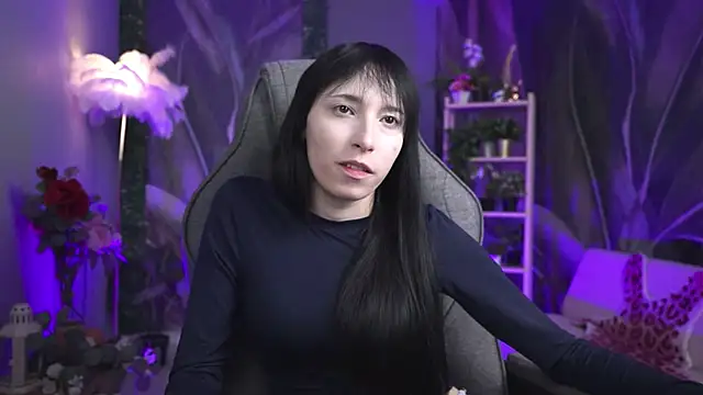 SeraphineSparda webcam