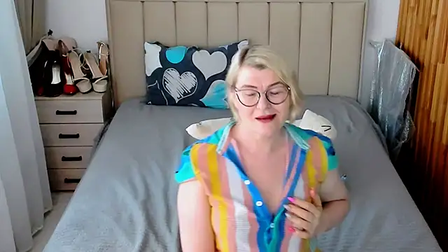 sabrinamacmarren webcam