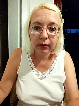 VikaKing webcam