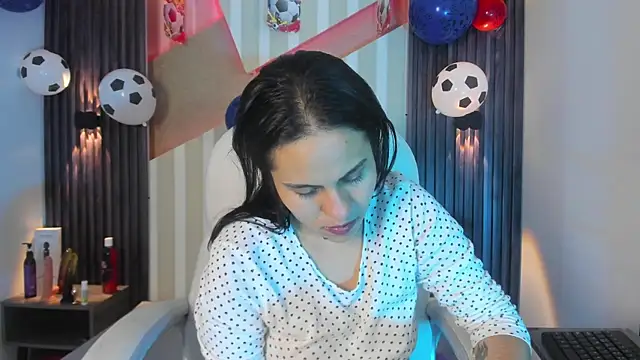 MadisonYoung000 webcam