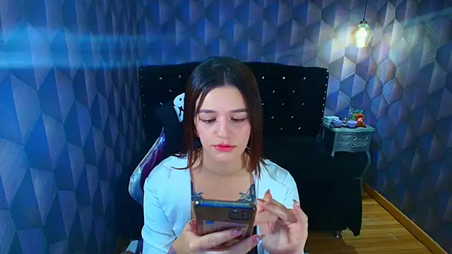 LiaHarryis live cam on StripChat