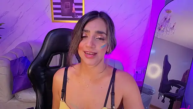 agatha_brooks_t webcam