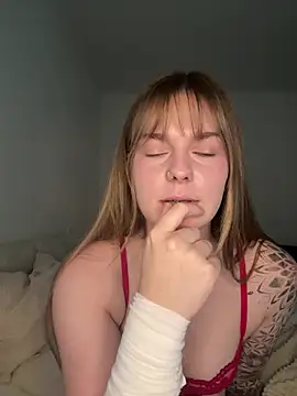 LisaFreierxx webcam