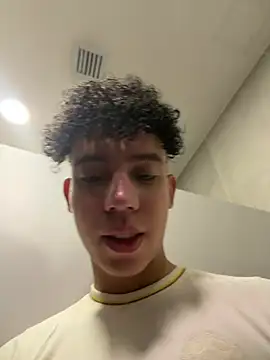 yoursexyjose webcam