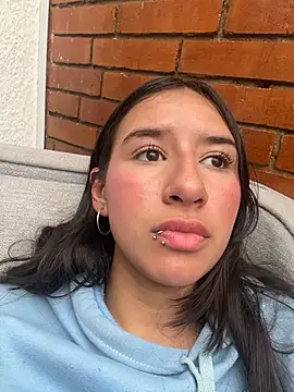 LilyRossi_ webcam