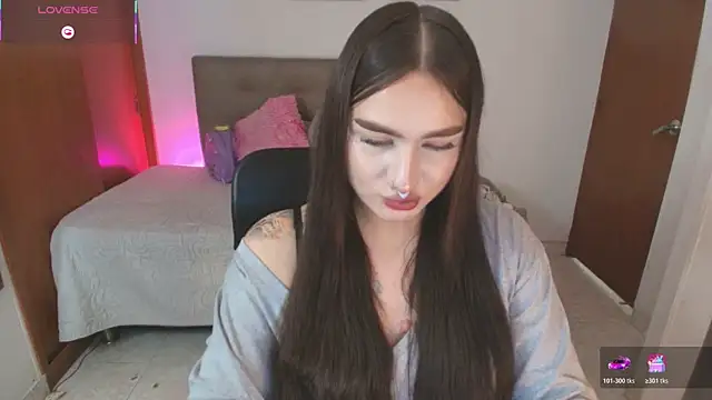 Miley_Baker webcam