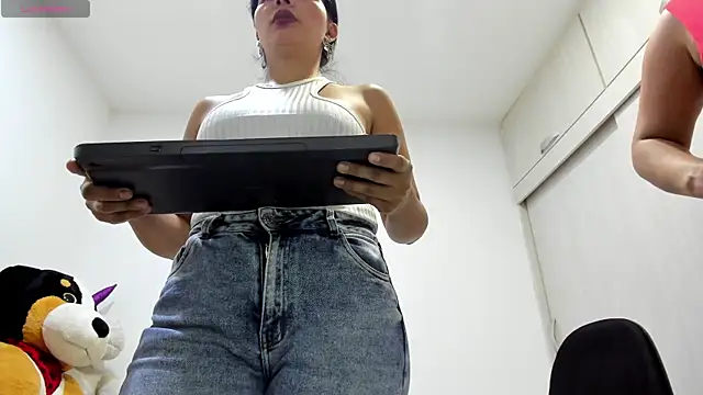 Amelia_Debora_Antonella webcam