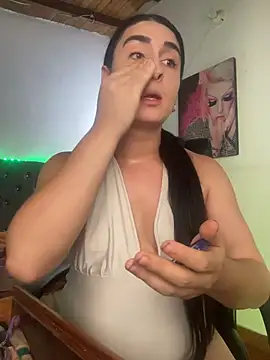 lola_diez webcam
