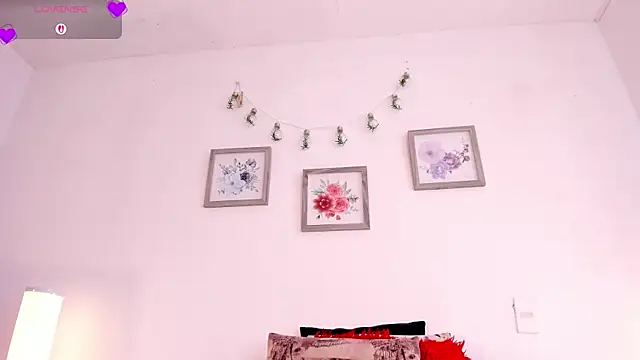 mely_rosse_ webcam