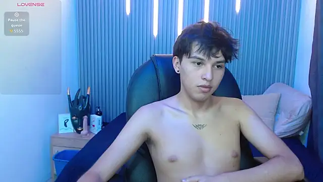 StiwenTwink webcam