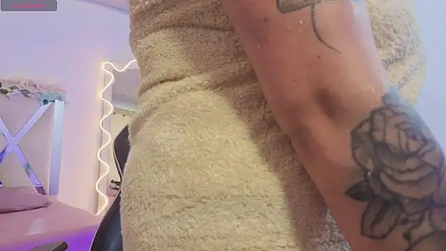 LUNAKITTY_TAY webcam