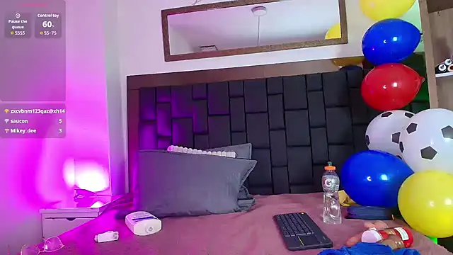 EllenaBoobs_ webcam