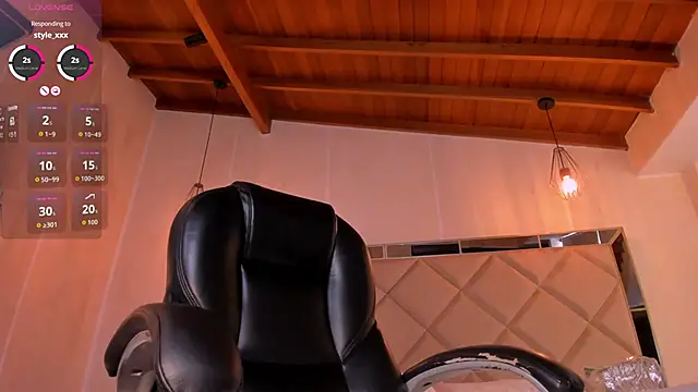 meganscott (F young) - Play Dildo