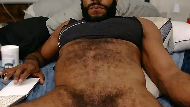 Piercedmuscle80 webcam