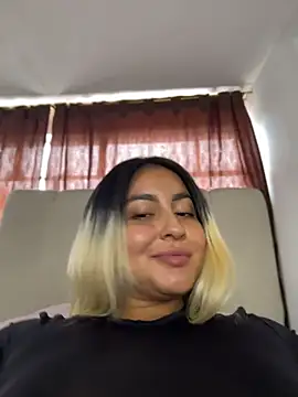 Elina_Hills webcam