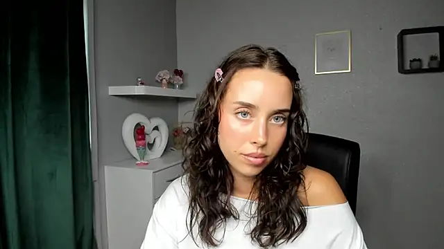 AdeleSolo webcam