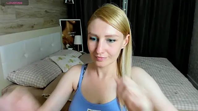 ReginaAmour webcam